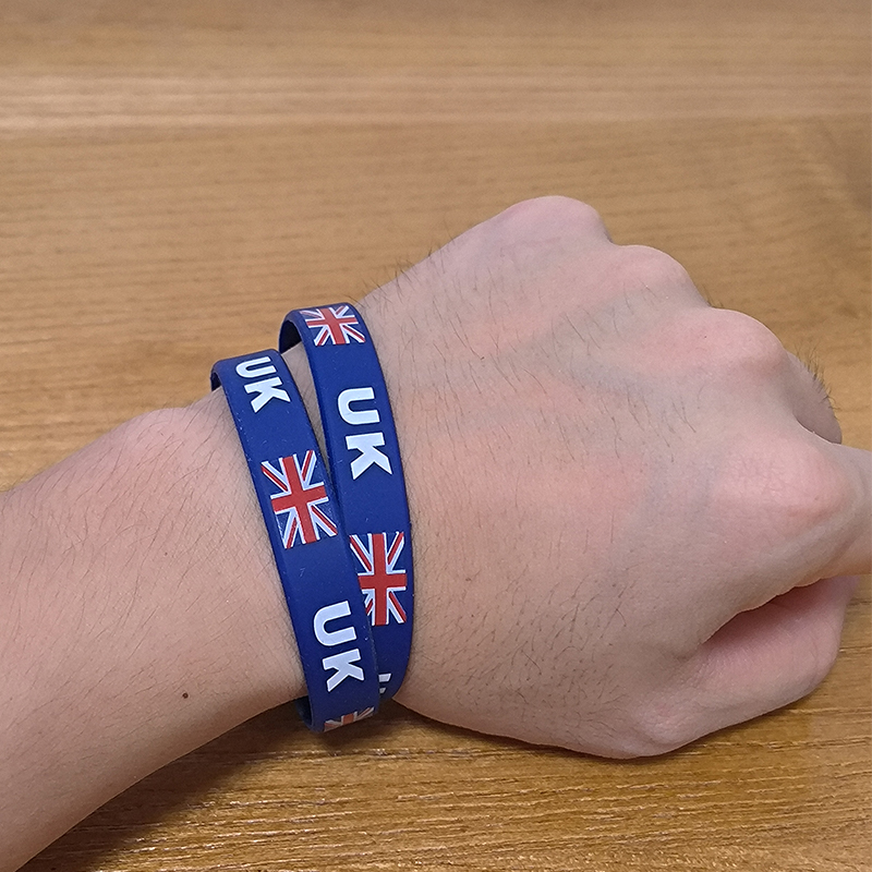 Pulsera de silicona con bander - Women'S Accessories Uk reseña y precio