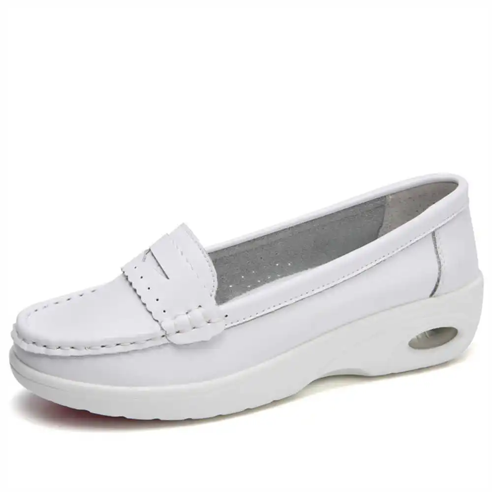 Zapatillas de deporte blancas  - Women Accessories Business Name Ideas reseña y precio