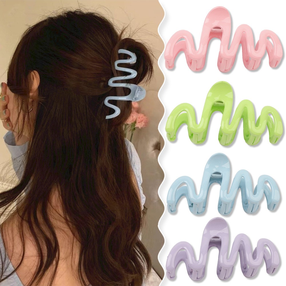 Pinza geométrica de Color esme - Women Accessories In Wholesale reseña y precio